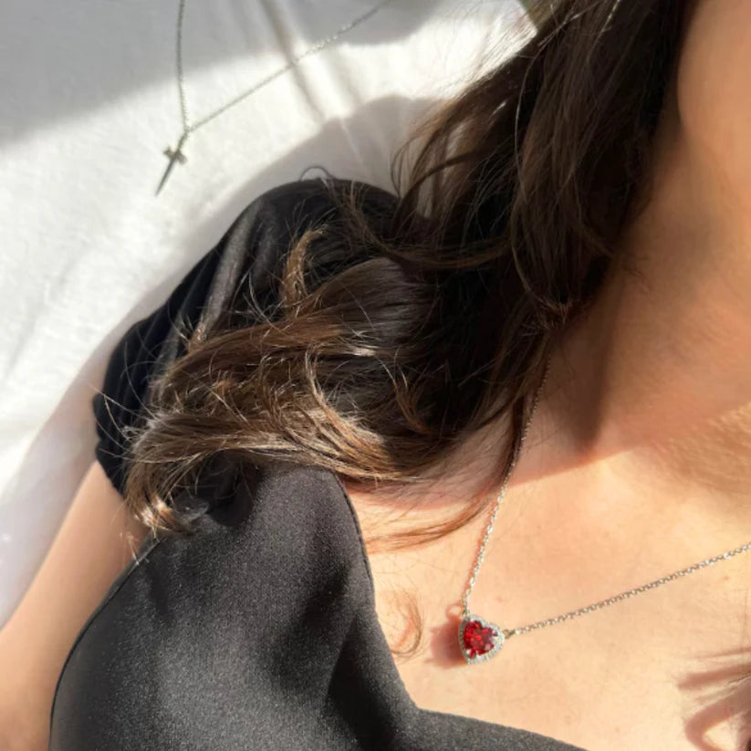 Collar Espada Corazón Pareja+  Caja de Regalo 💖🗡️